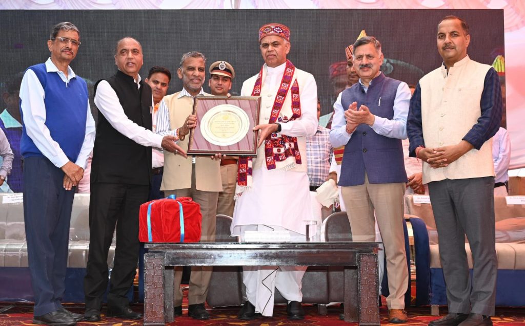 ગુજરાતના રાજ્યપાલ શ્રી આચાર્ય દેવવ્રતજી દ્વારા હિમાચલ પ્રદેશના ખેડૂતોને મળ્યું પ્રેરણાદાયી માર્ગદર્શન