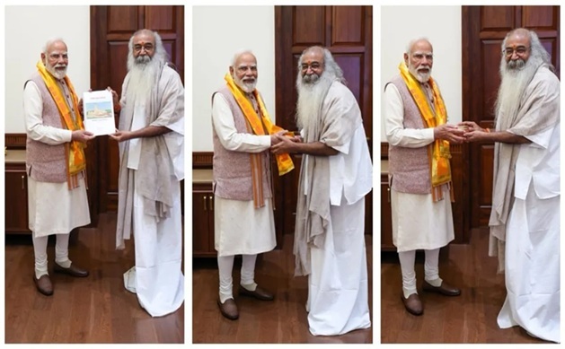 આચાર્ય પ્રમોદ કૃષ્ણમ પીએમ મોદીને મળ્યા, શ્રી કલ્કિ ધામ પર પ્રગતિ અહેવાલ રજૂ કર્યો