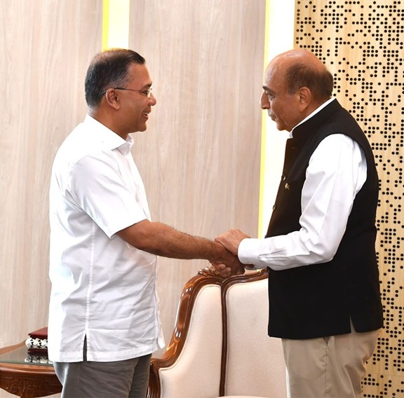 શેખ હસીના પર રાજદ્વારી તણાવ વચ્ચે ભારતીય હાઈ કમિશનર દિનેશ ત્રિવેદીએ બાંગ્લાદેશના પ્રધાનમંત્રી સાથે મુલાકાત કરી